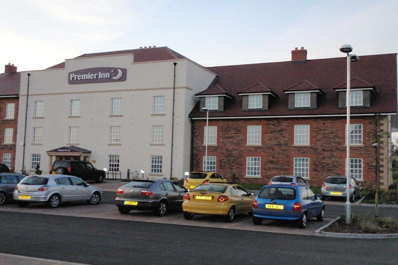 Premier Inn Bedford South Kempston Exterior foto